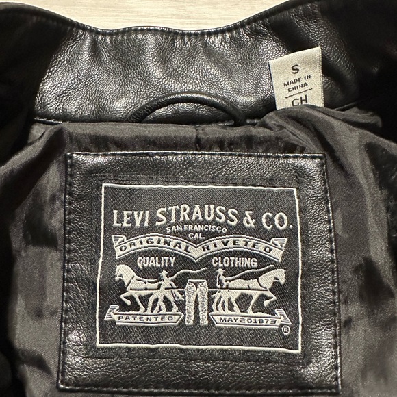 Black leather jacket Levi’s - Picture 2 of 4